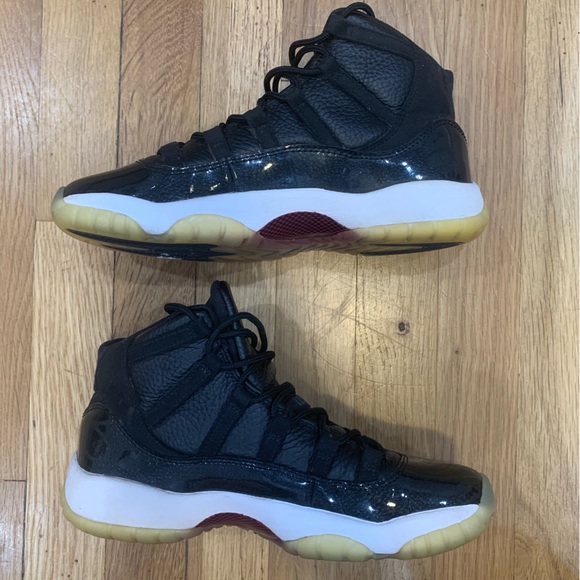 Air Jordan 11 72-10 - Picture 2 of 7